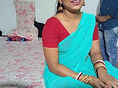 La sposa indiana riceve sesso duro dal suo amico a casa mia con audio esplicito