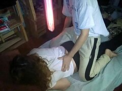 Video făcut acasă cu o milf argentiniană care primește un masaj senzual