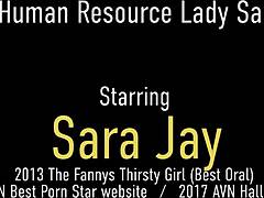 Sara Jay, o milf cu sânii mari de birou, primește o recompensă lipicioasă după o zi grea de muncă