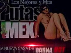 Dana Hot, uma mulher excitada, se envolve em atividades sexuais com homens desconhecidos e expressa prazer intenso