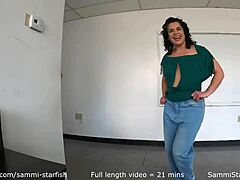 Stepmom's deepthroat lesson turns into a cum-filled surprise